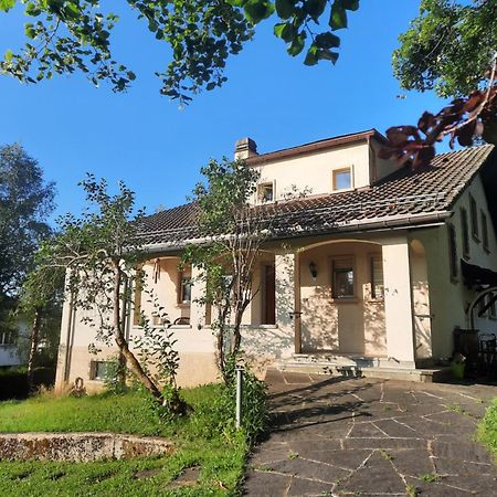 Bed and Breakfast Pepper House La Chaux De Fonds Exterior foto