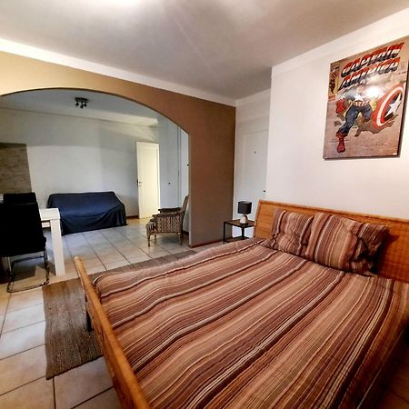 Bed and Breakfast Pepper House La Chaux De Fonds Exterior foto